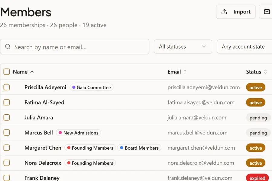 The Veldun members list for a demo bar association: 26 memberships, each member with an email and a status.